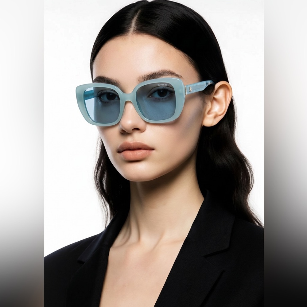NEW AUTHENTIC Burberry Blue Women's Sunglasses BE4371 4086 - Picture 4 of 13